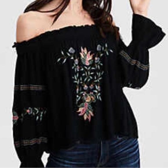 American Eagle Outfitters Black Floral Blouse - Picture 6 of 6